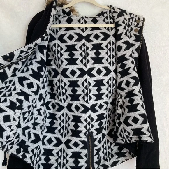 Reversible BB Dakota Jacket, Large - Picture 3 of 4